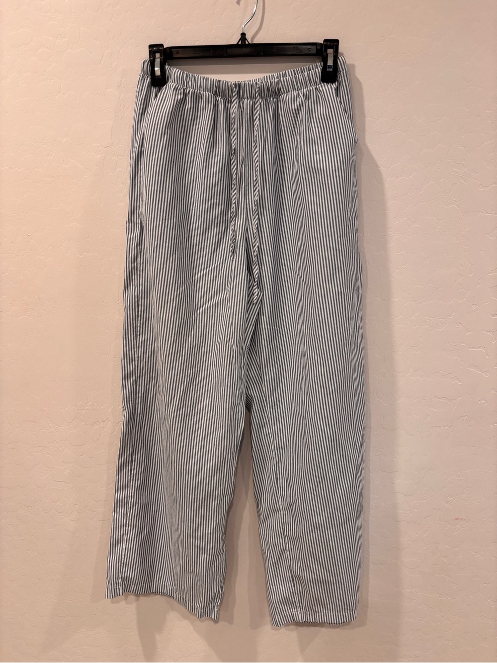 SHEIN Blue & White Pinstripe Elastic-Waist Chinos - Relaxed Fit